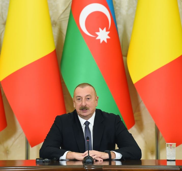 Президенты Азербайджана и Румынии выступили с заявлениями для прессы (ФОТО/ВИДЕО)