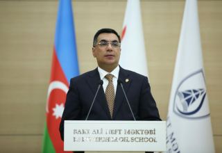 Baku Higher Oil School marks National Youth Day (PHOTO)