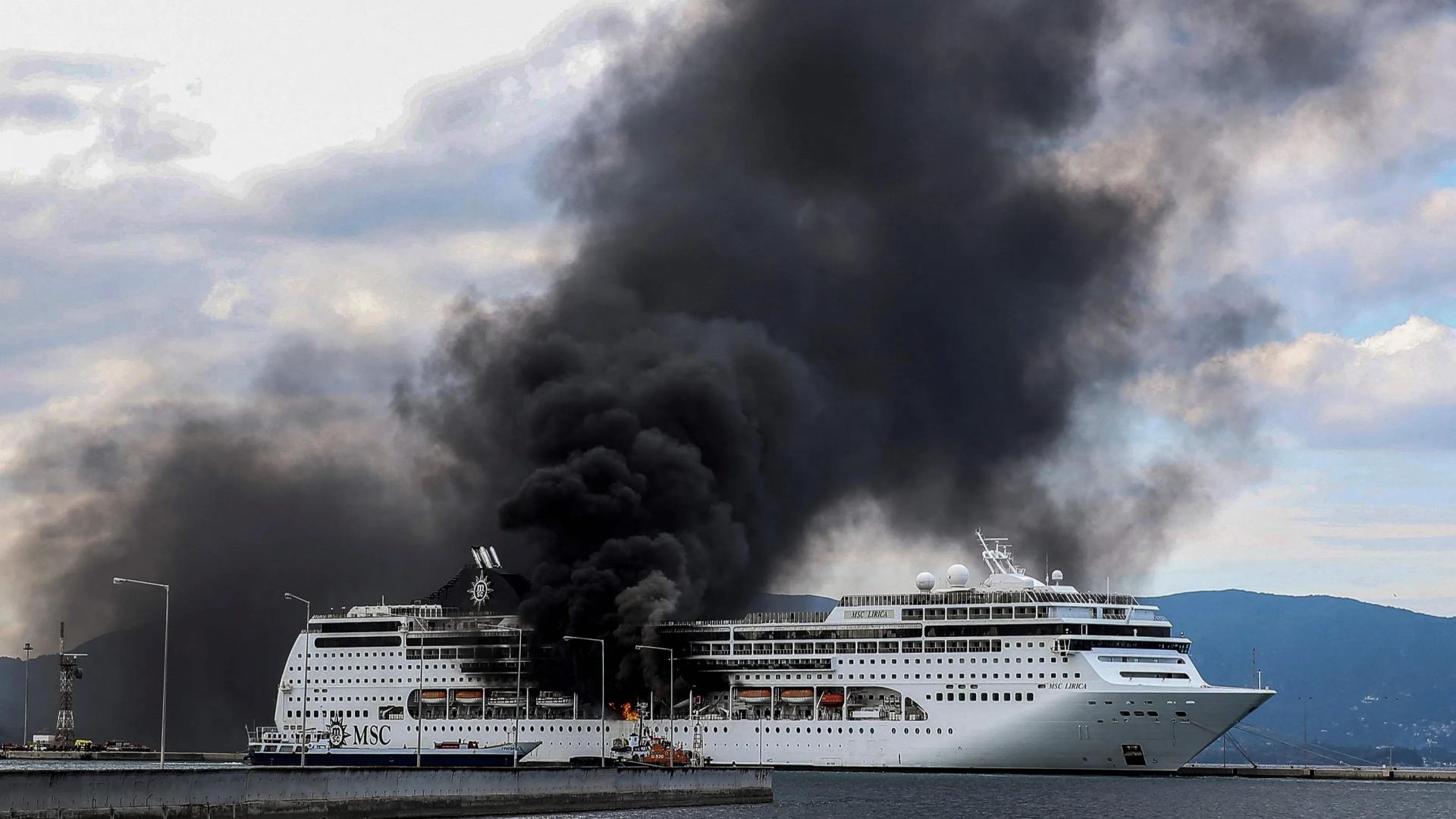 Passengers evacuated after fire on cruise ship in Sydney