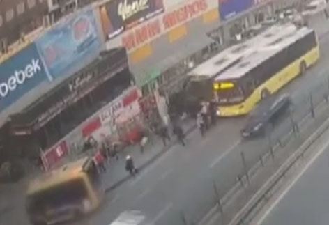 Türkiyədə azərbaycanlının da yaralandığı ağır avtobus qəzasının görüntüləri