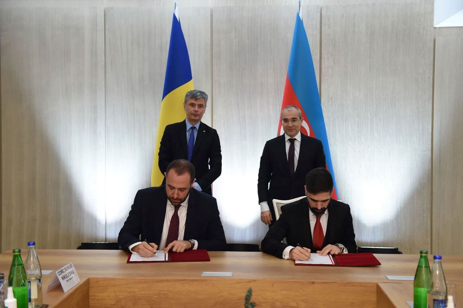 SOCAR и Romgaz подписали соглашение о транспортировке газа из Азербайджана в Румынию (ФОТО)