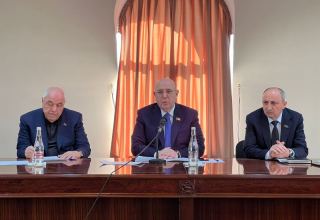Состоялось заседание Совета старейшин Общины Западного Азербайджана (ФОТО)