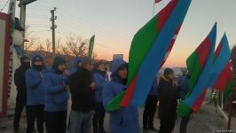 Акция азербайджанских экоактивистов на Лачинской дороге продолжается (ФОТО)