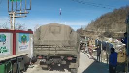 По Лачинской дороге беспрепятственно проехали еще 14 машин миротворцев (ФОТО)