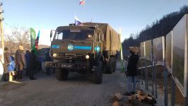 Три автомашины миротворцев проехали по Лачинской дороге (ФОТО)
