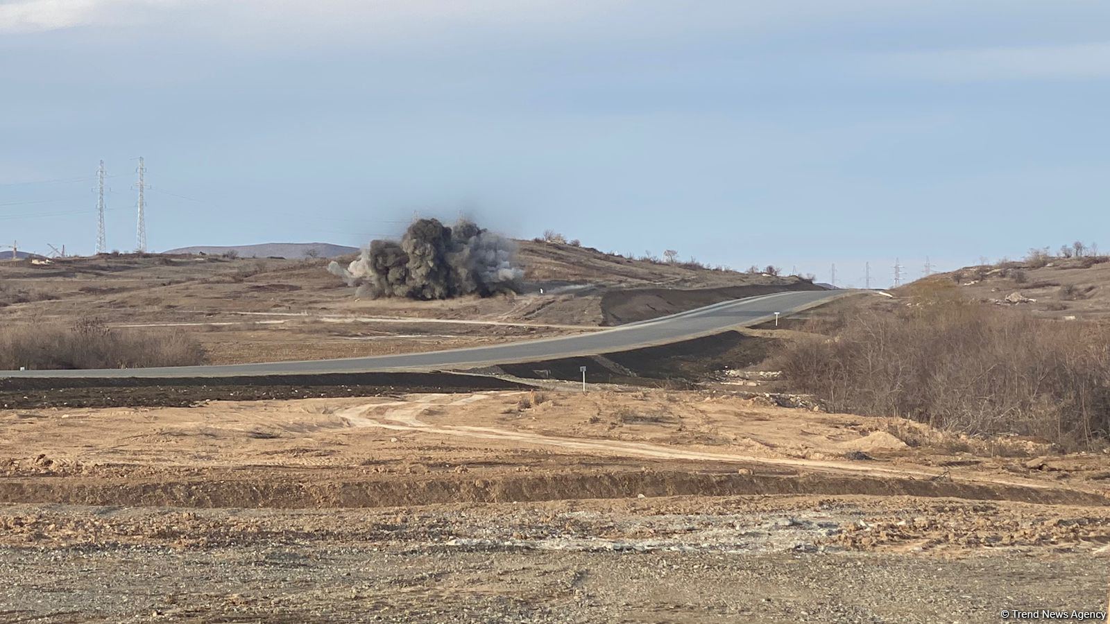Travelers observe mine explosion process in Azerbaijan's Fuzuli (PHOTO/VIDEO)