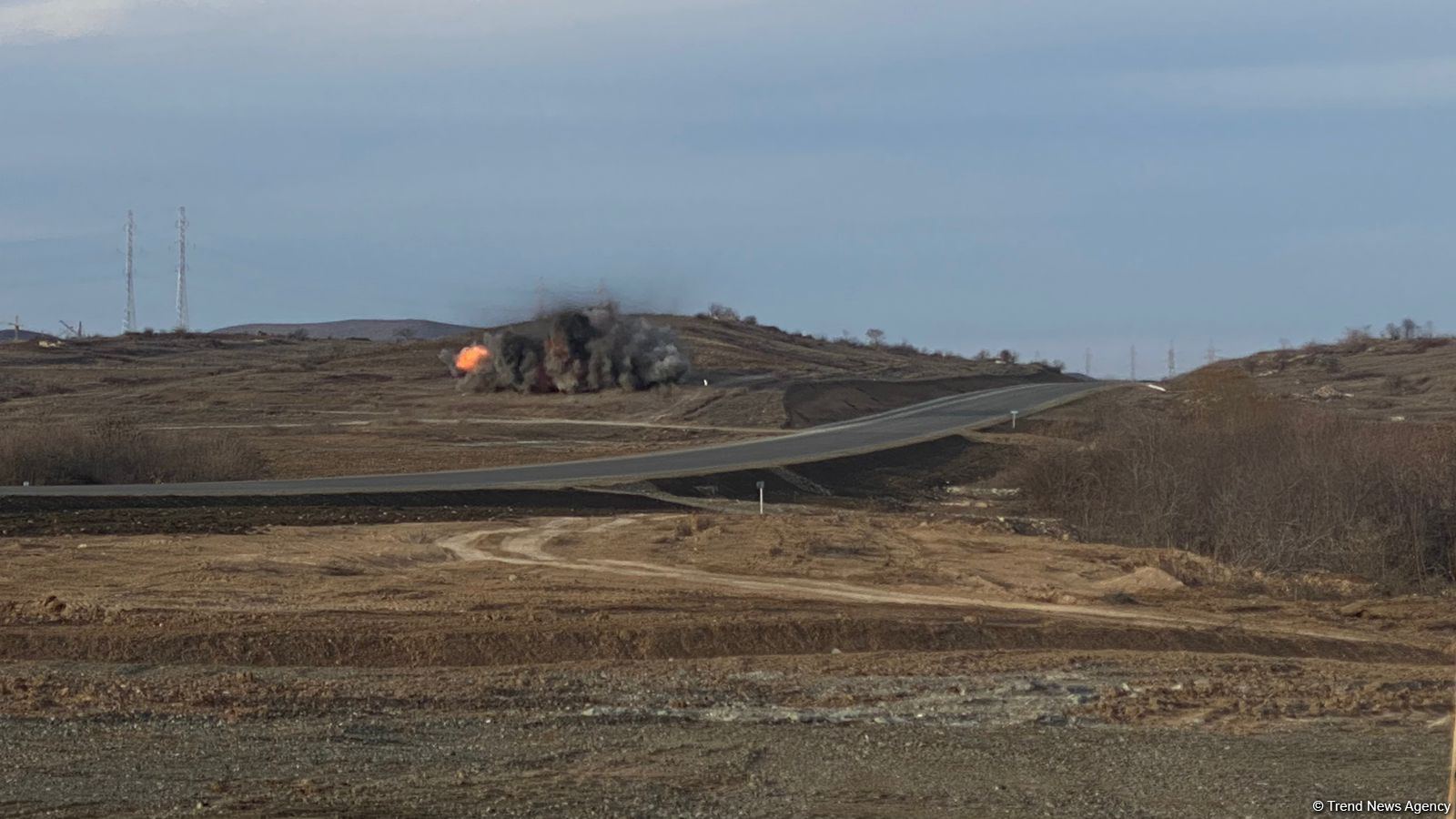 Travelers observe mine explosion process in Azerbaijan's Fuzuli (PHOTO/VIDEO)