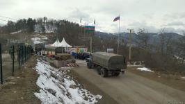 Numerous vehicles of Russian peacekeepers pass freely along Azerbaijan's Lachin-Khankendi road (PHOTO)