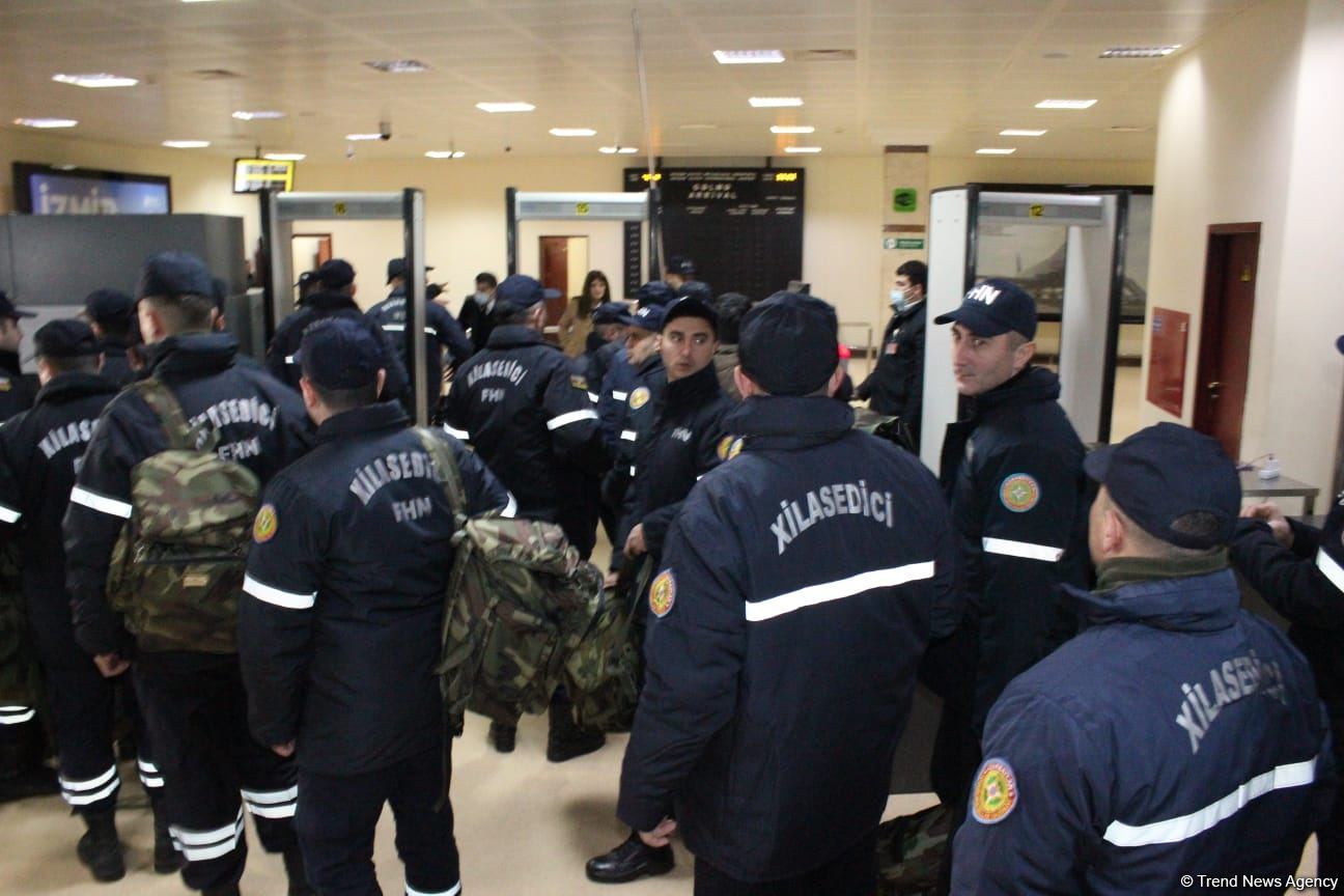 Azerbaijani emergency rescue forces heading to Türkiye (PHOTO)