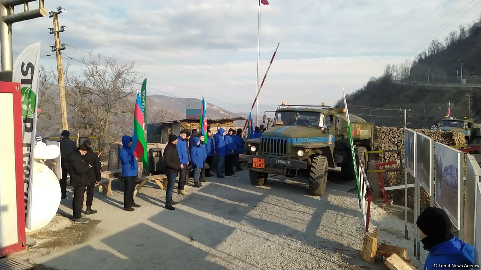 Vehicles of Russian peacekeepers pass freely along Azerbaijan's Lachin-Khankendi road (PHOTO)