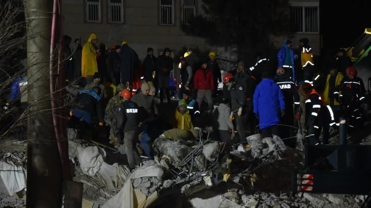 Türkiye earthquake death toll nears 3,000