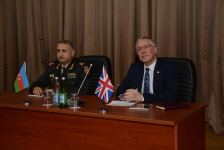 Азербайджанские военнослужащие завершили курсы минобороны Великобритании (ФОТО)