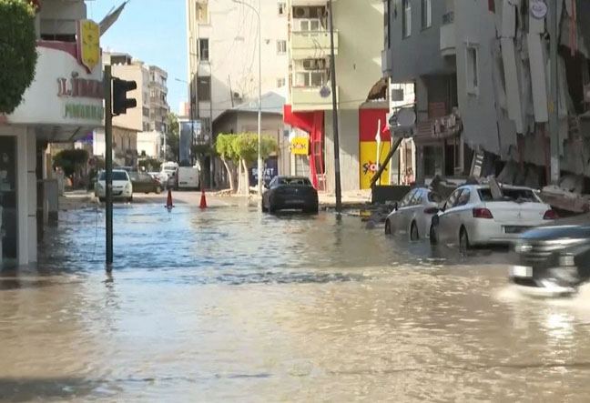 Devastating earthquake in Türkiye causes flood in Hatay (PHOTO)