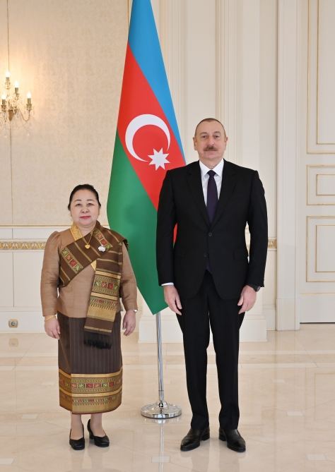 President Ilham Aliyev receives credentials of new ambassador of Laos to Azerbaijan (PHOTO)