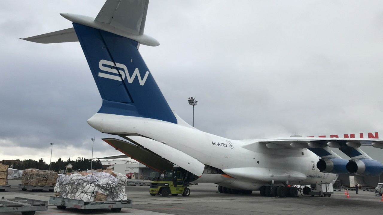 Another aircraft from Azerbaijan carrying humanitarian aid flies to Türkiye, following President Ilham Aliyev's order (PHOTO/VIDEO)