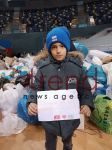 Азербайджанские дети несут свои одежду и игрушки детям Турции (ВИДЕО, ФОТО)