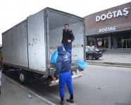 Azerbaijanis continue collecting humanitarian aid for quake-hit Türkiye (PHOTO/VIDEO)