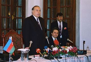 Azerbaijan & Heydar Aliyev in early Feb. 1994: first official visit to Türkiye (PHOTO)