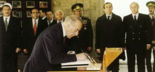 Heydər Əliyevin bir günü: 1994-cü ilin fevralında Türkiyəyə ilk rəsmi səfər (FOTO)