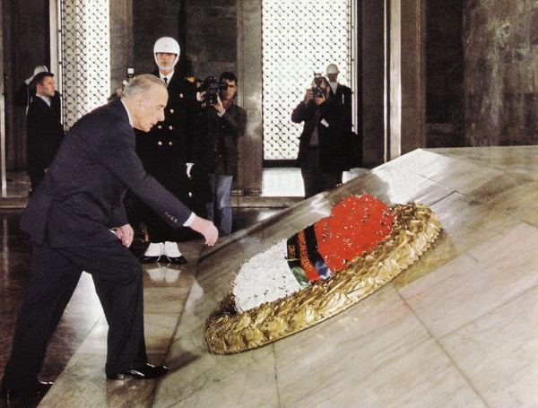 Один день Гейдара Алиева: первый официальный визит в Турцию в феврале 1994 года (ФОТО)