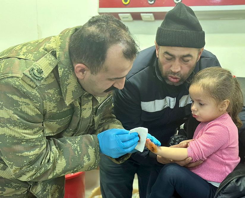 Azerbaijani army's experienced medical staff continues its work in quake-hit Turkish Kahramanmaras (PHOTO)