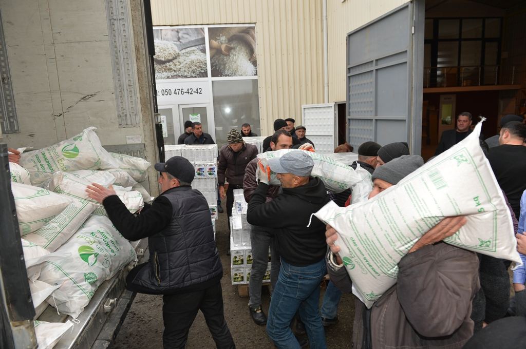 Из Лянкарана направлена гуманитарная помощь пострадавшим от землетрясения в Турции (ФОТО)