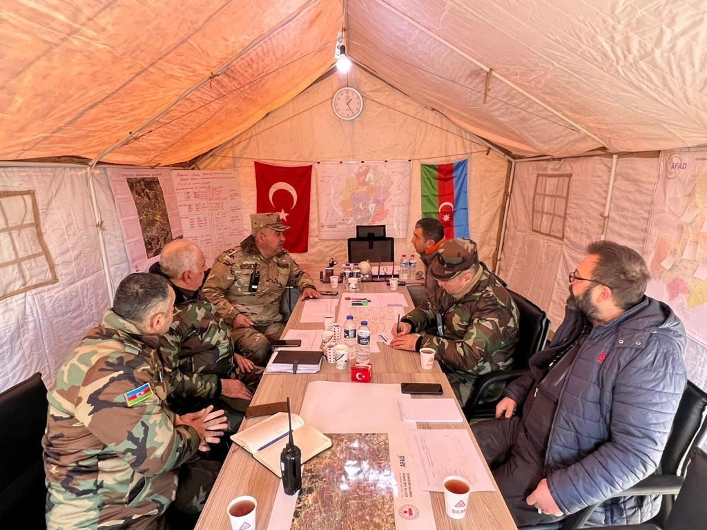 Rescue forces of Azerbaijan's Ministry of Emergency Situations meets Turkish colleagues in earthquake zone (PHOTO/VIDEO)
