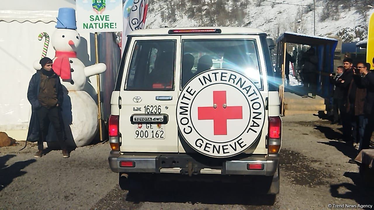 ICRC convoy passes freely along Azerbaijan's Lachin-Khankendi road (PHOTO)