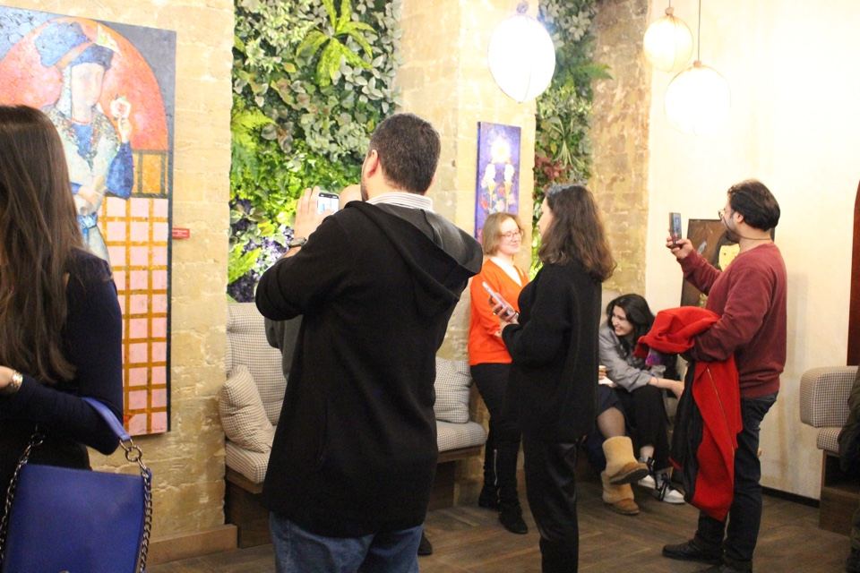 Серенада сложных чувств - в Баку открылась художественная выставка (ФОТО)