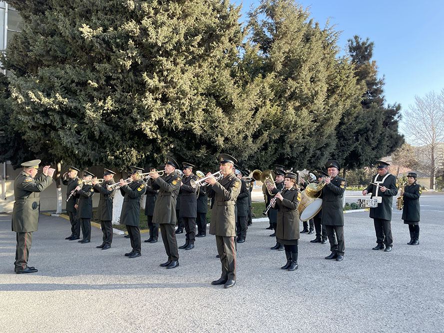 Azərbaycan Ordusunda daşqaldırma birinciliyi keçirilir (FOTO)