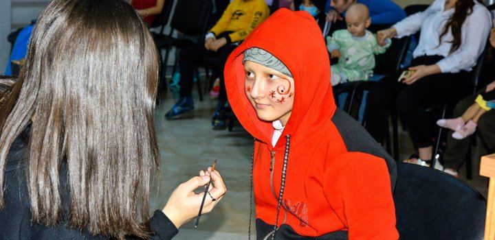 Азербайджанские актеры подарили яркие эмоции онкобольным-детям (ФОТО)