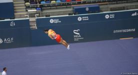 Стартовал первый соревновательный день Кубка мира по прыжкам на батуте в Баку (ФОТО)