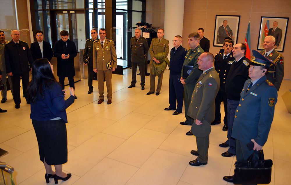 Военные атташе, аккредитованные в Азербайджане, посетили Университет АDА (ФОТО)