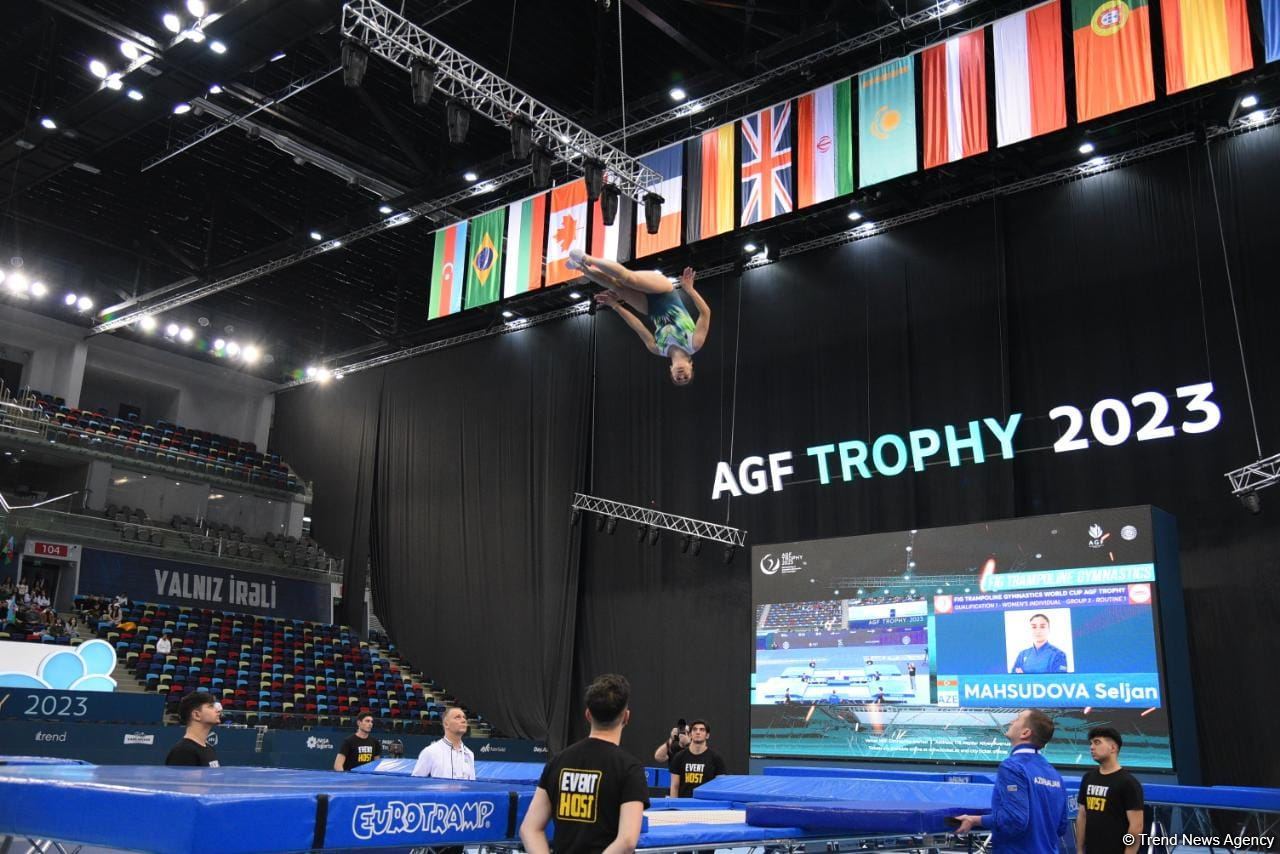 Сельджан Махсудова прошла в финал Кубка мира по прыжкам на батуте в Баку (ФОТО)