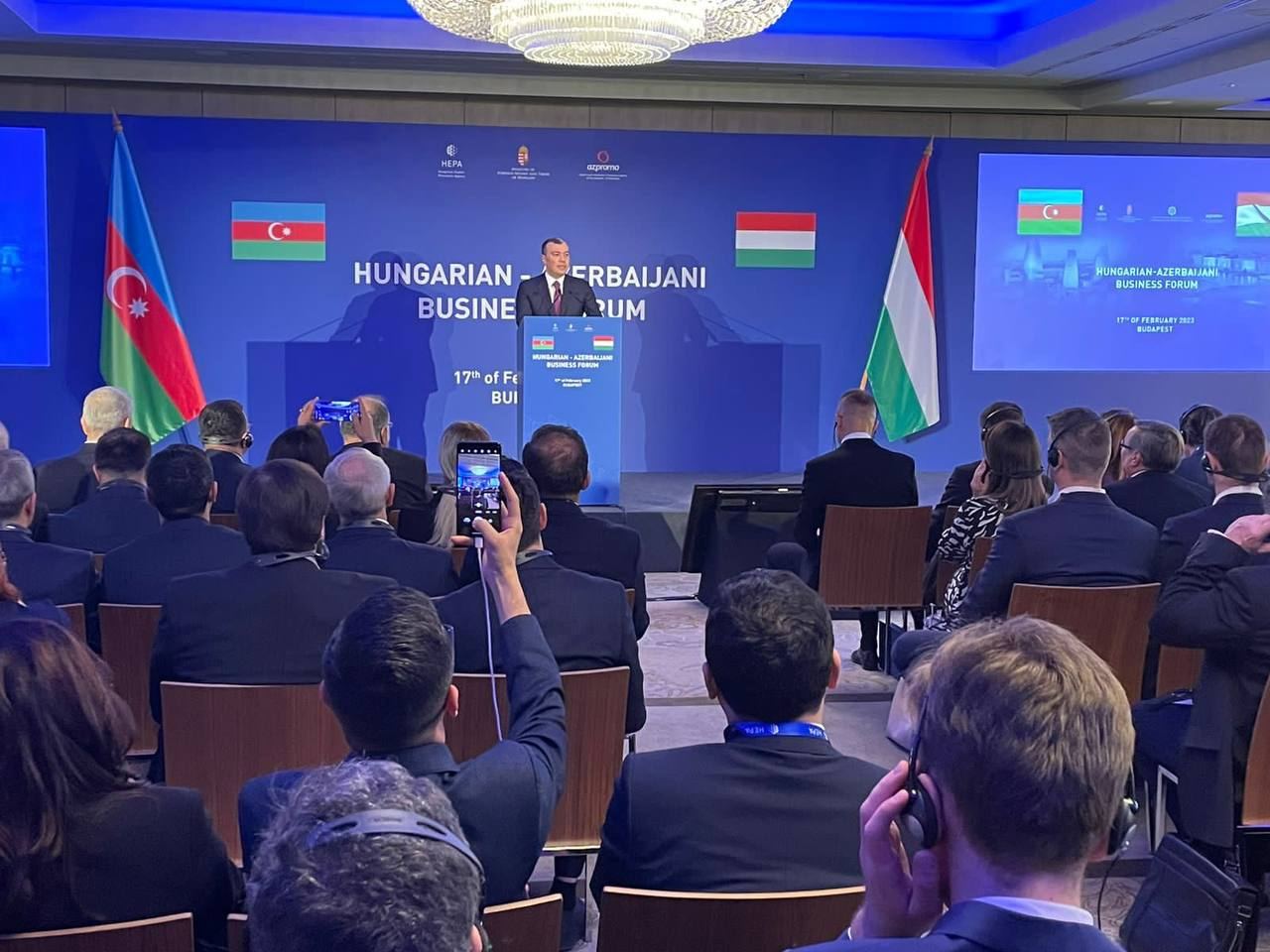В Будапеште прошел азербайджано-венгерский бизнес-форум (ФОТО)