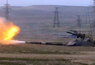 Azerbaijani Army's tank crews fulfill various exercises (VIDEO)