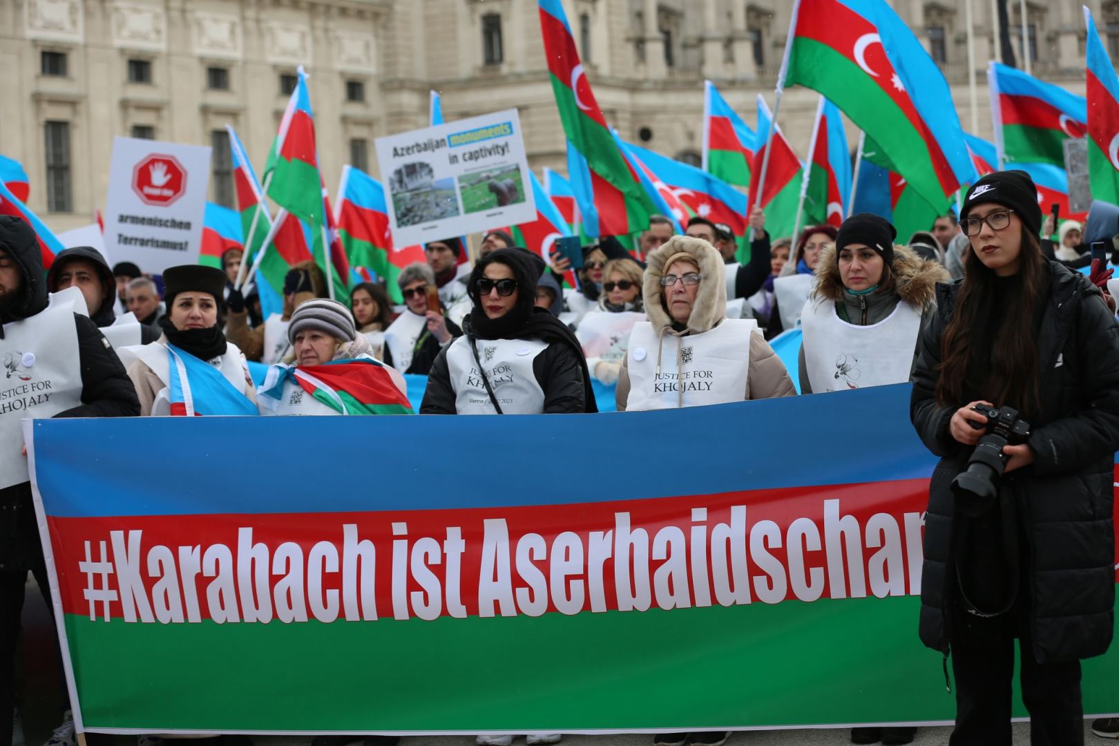 На площади Хельденплац в Вене состоялась акция в память о жертвах Ходжалинского геноцида (ФОТО)