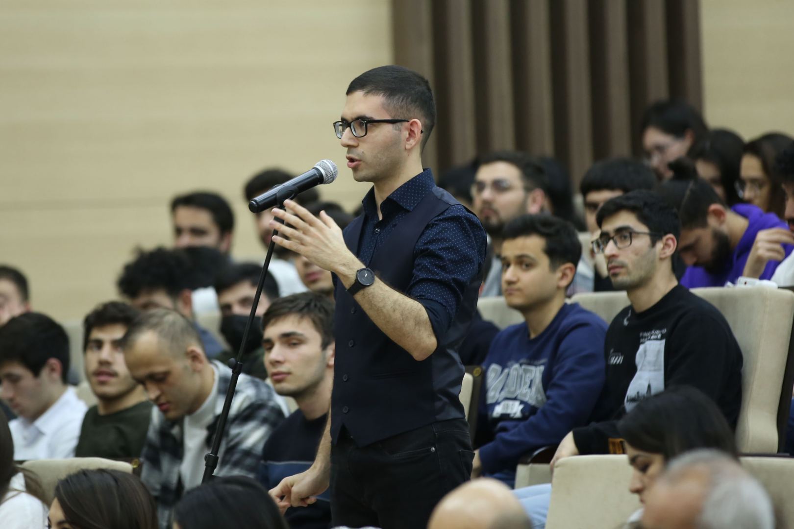 Head of McKinsey conducts master class at Baku Higher Oil School of SOCAR (PHOTO)