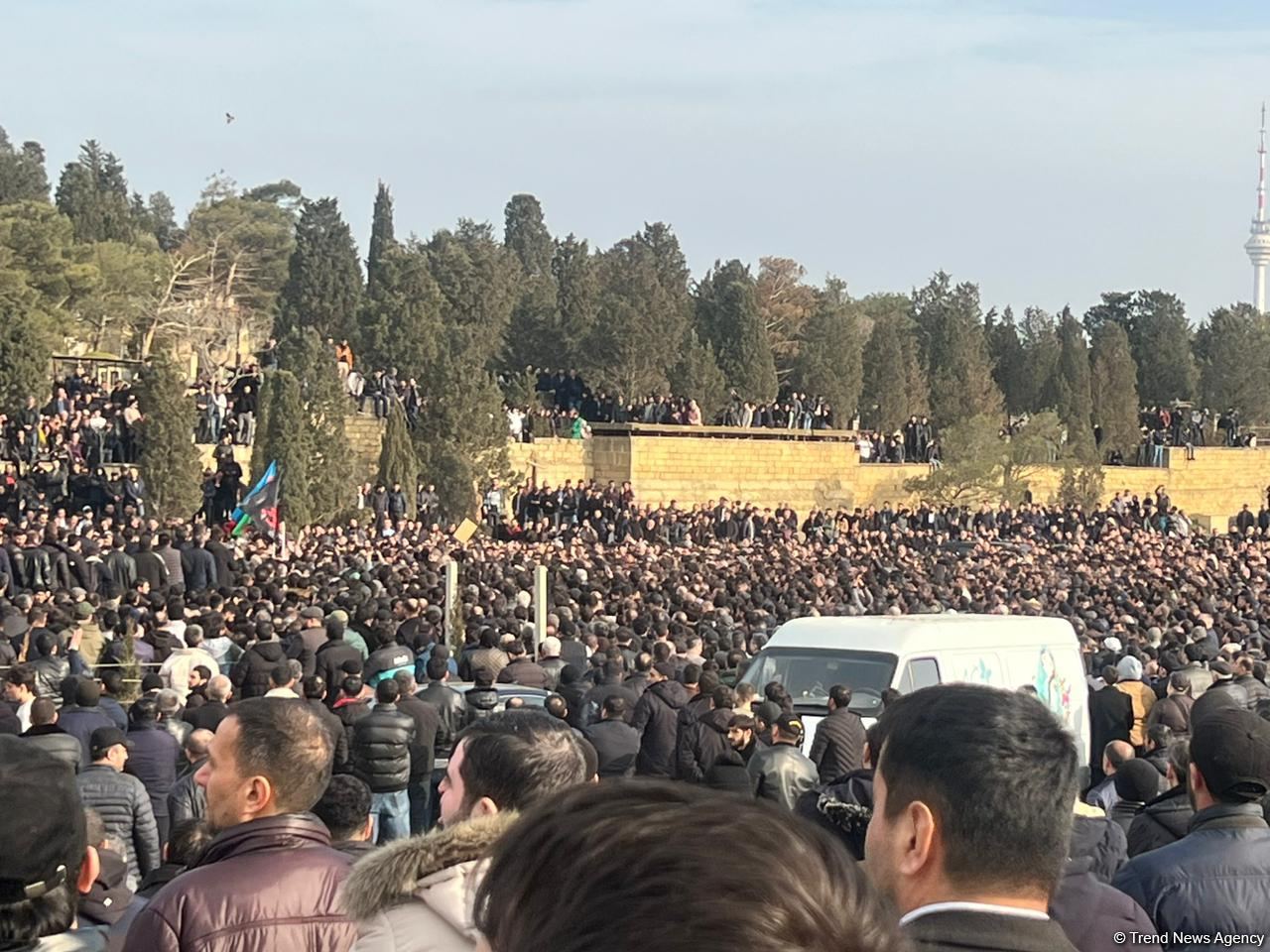 Hacı Şahin dəfn olunub (FOTO)