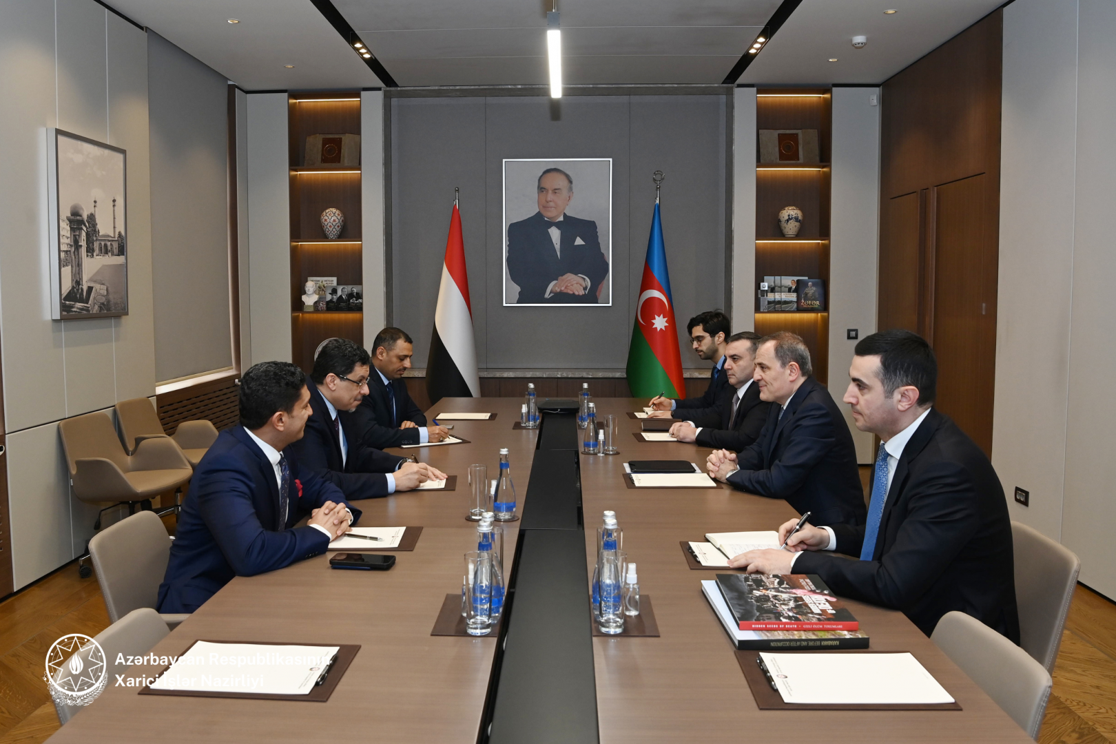 Azerbaijani FM meets his colleague from Yemen (PHOTO)