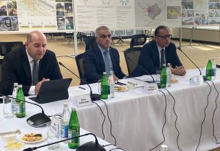 Azerbaijan talks ongoing construction of highways in Karabakh