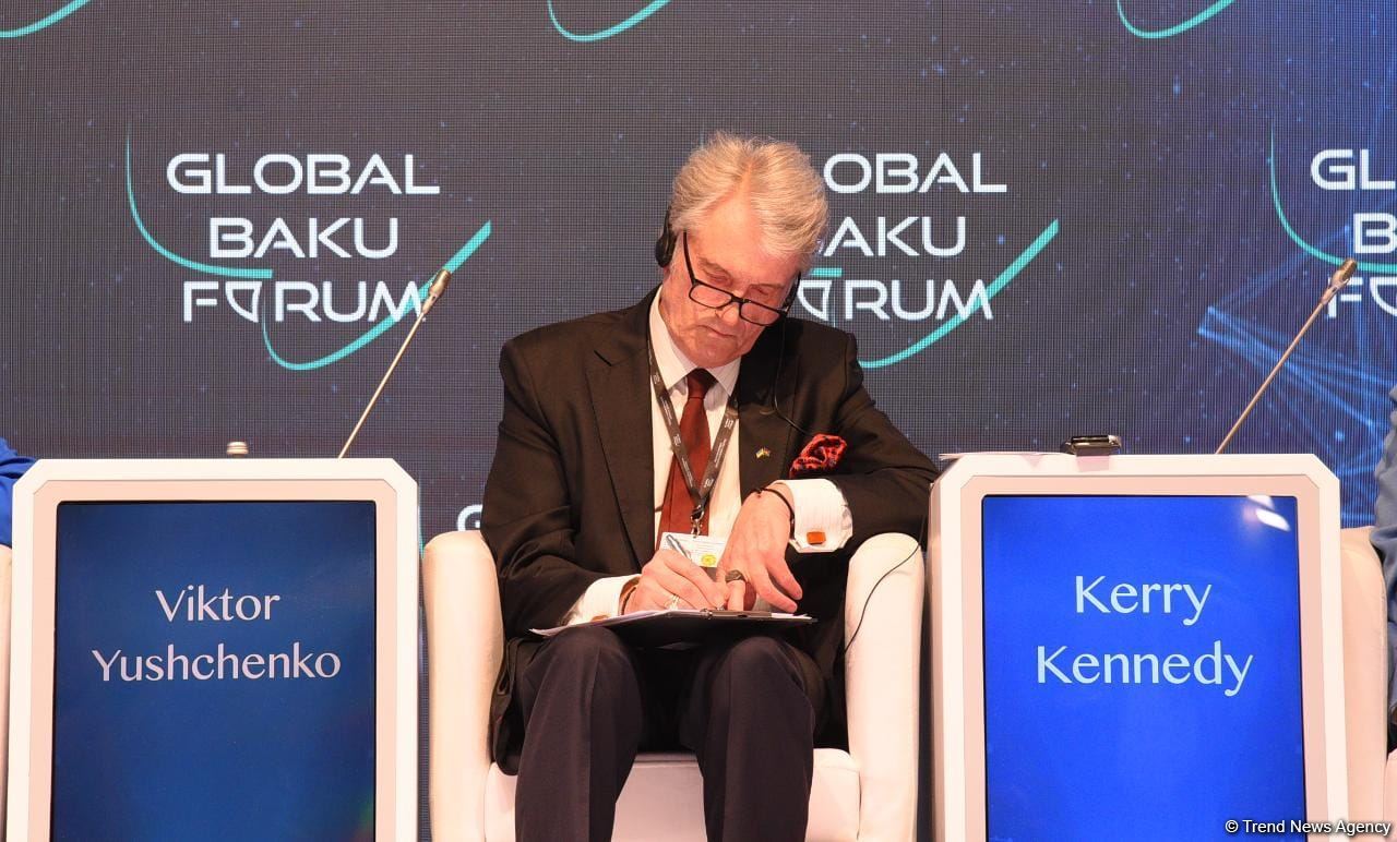 First panel on "Building resilience in divided world: its impact on global world" held within Global Baku Forum (PHOTO)