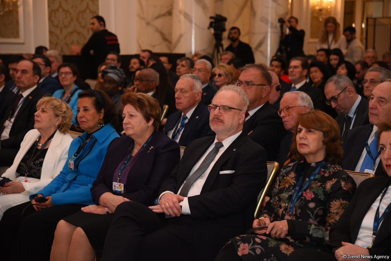 First panel on "Building resilience in divided world: its impact on global world" held within Global Baku Forum (PHOTO)