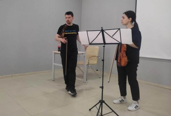 В Баку прошел мастер-класс и концерт Глеба Хохлова (ФОТО)