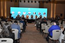 В Баку продолжает работу международная конференция по борьбе с исламофобией (ФОТО)