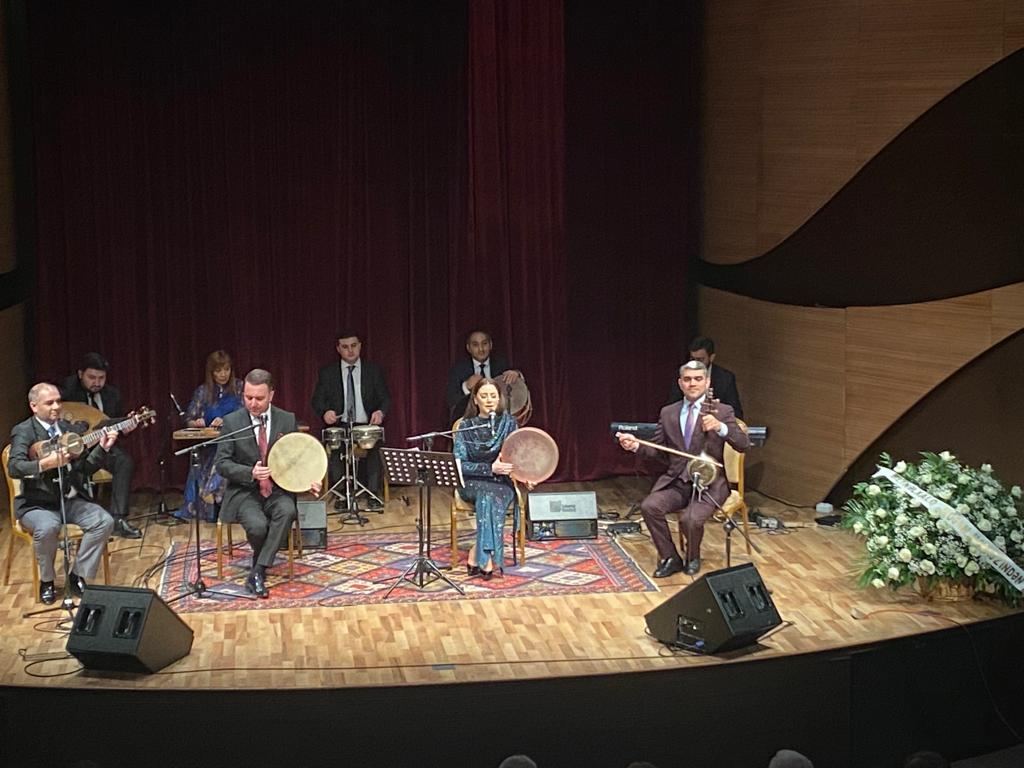 Юбилей Арифа Бабаева отметили на сцене Международного центра мугама (ФОТО)