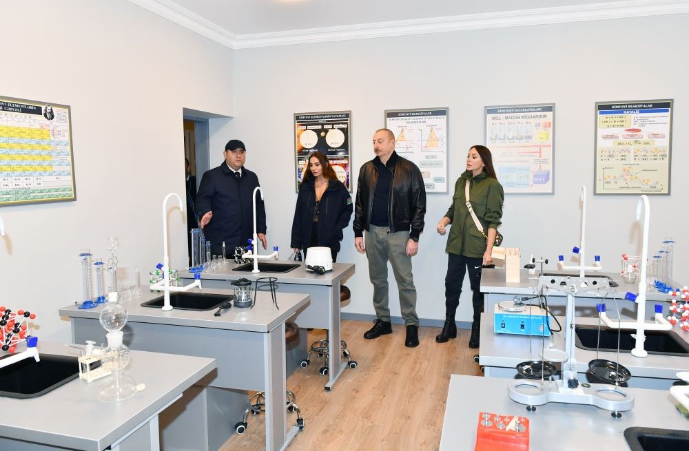 President Ilham Aliyev, First Lady Mehriban Aliyeva get acquainted with conditions in school in Sugovushan (PHOTO/VIDEO)