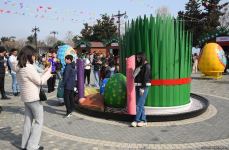 Baku residents celebrating Novruz holiday (PHOTO)