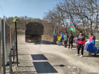 По Лачинской дороге проехала автоколонна миротворцев (ФОТО)
