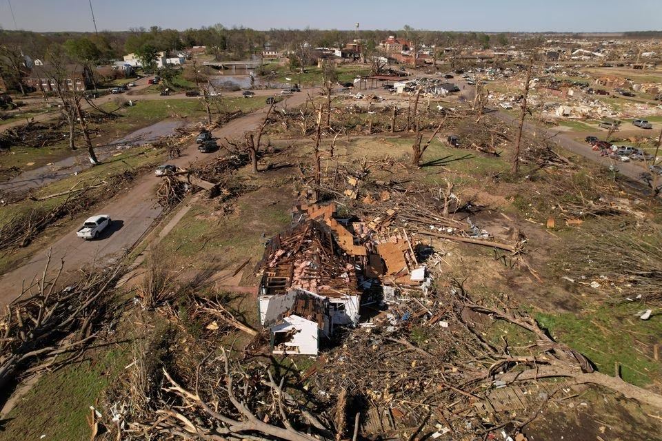 ABŞ prezidenti tornado səbəbindən Missisipidə fövqəladə vəziyyət elan etdi